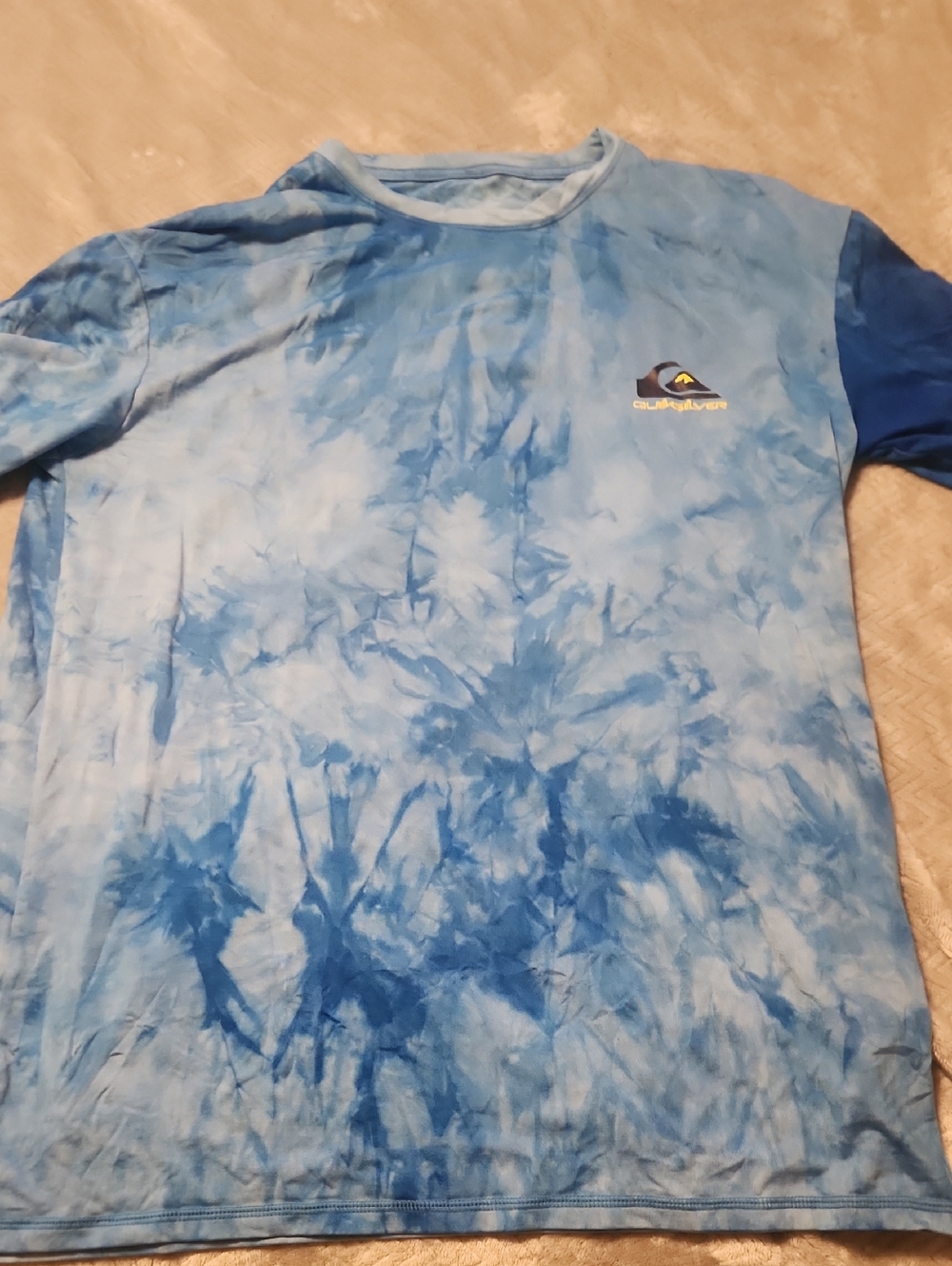 Quiksilver Men’s Blue Tie-Dye Rash Guard